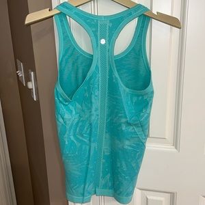 Lululemon Swiftly Tank Size 8 Heathered Bali Breeze Green